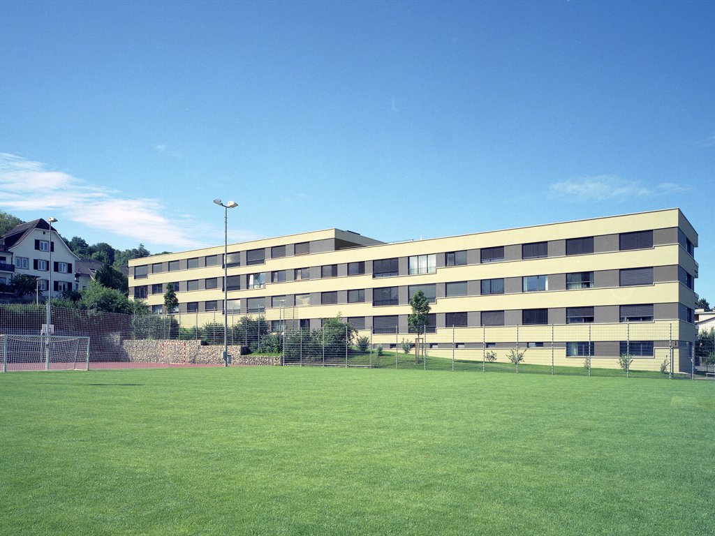 Ansicht vom Sportplatz Talholzstrasse 3-7